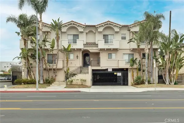 7124 Woodman #3, Van Nuys, CA 91405