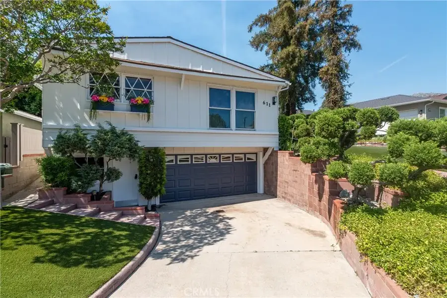 611 Delaware Road, Burbank, CA 91504 - #2