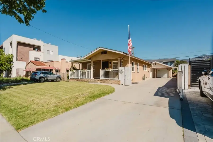 609 Alexander Street, Glendale, CA 91203 - #2