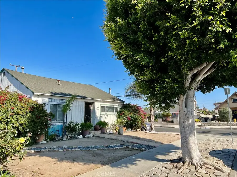 528 S Ash Avenue, Inglewood, CA 90301 - #2