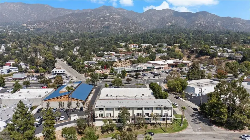 4479 Rockland, La Canada Flintridge, CA 91011 - #1