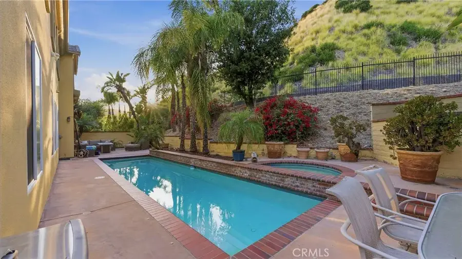 3426 Wedgewood Lane, Burbank, CA 91504 - #2
