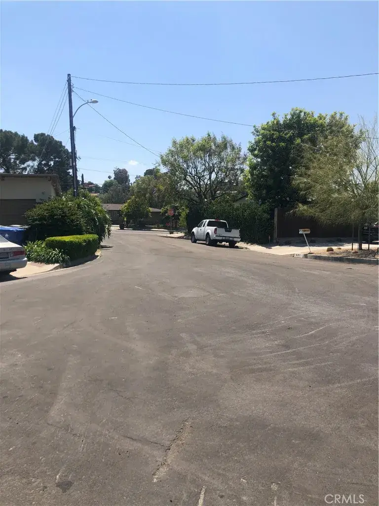 916 Alegre, Los Angeles, CA 90065 - #2