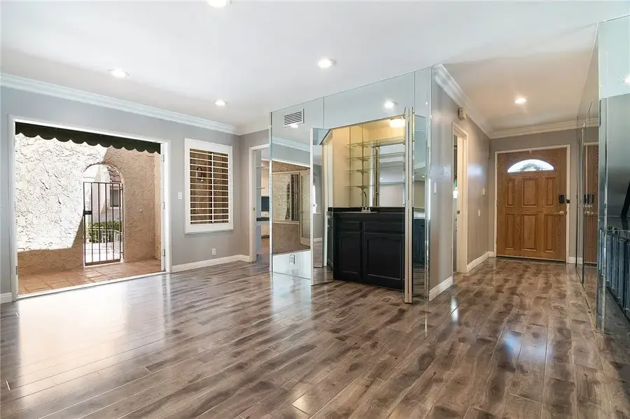 5401 Zelzah, Encino, CA 91316 - #2