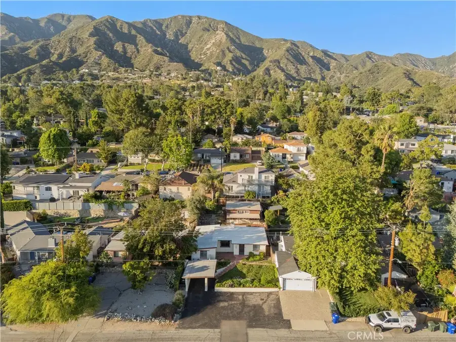 3057 Orange Avenue, La Crescenta, CA 91214 - #3