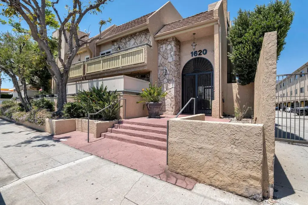 1620 N San Fernando #52, Burbank, CA 91504 - #1