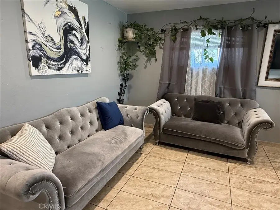 1235 W Ivesbrook, Lancaster, CA 93534 - #2