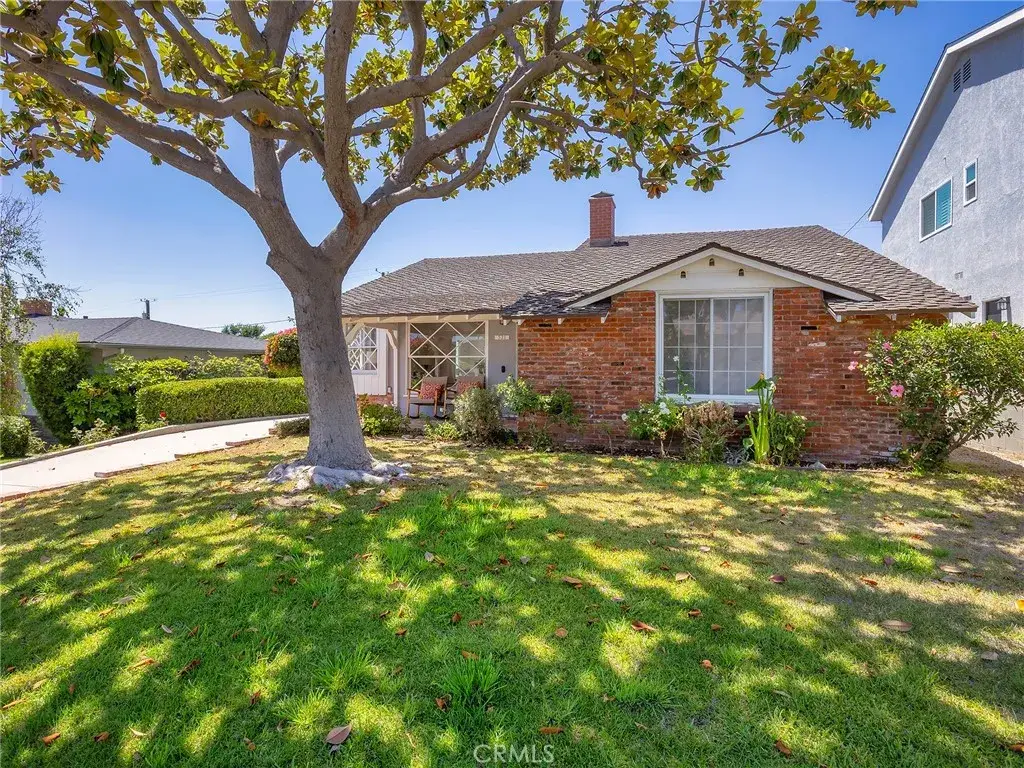 521 Bethany Road, Burbank, CA 91504 - #1