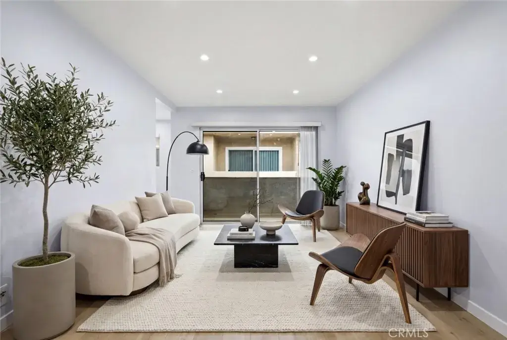 6245 Woodman Avenue #209, Valley Glen, CA 91401 - #1