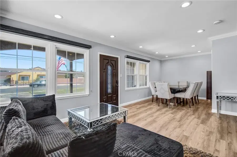 8139 Jellico Avenue, Northridge, CA 91325 - #2