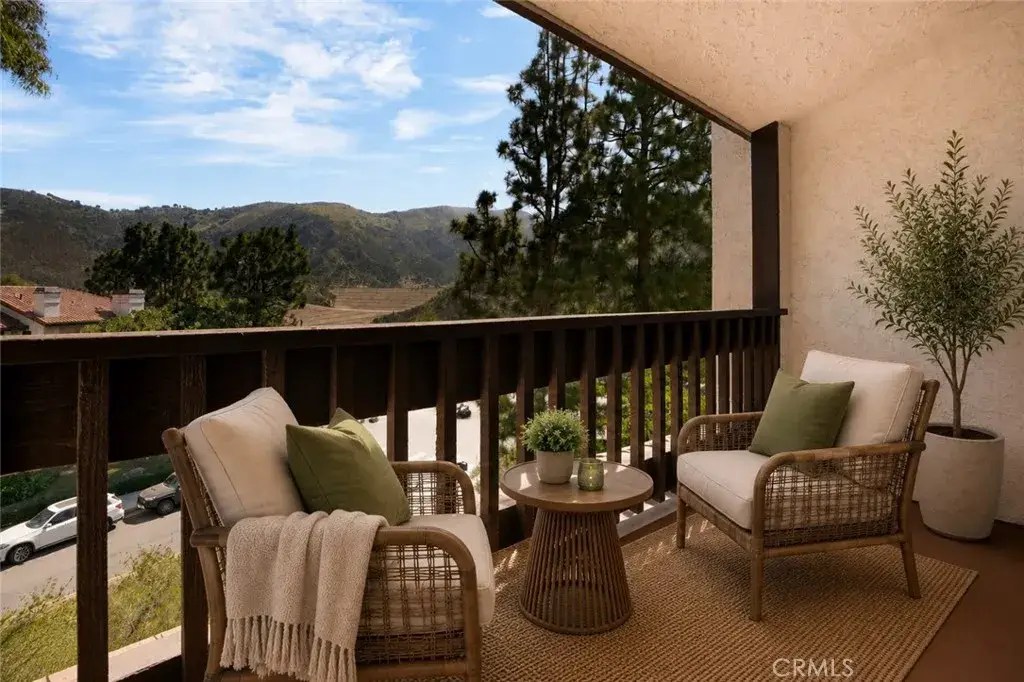 17255 Palisades Circle, Pacific Palisades, CA 90272 - #1
