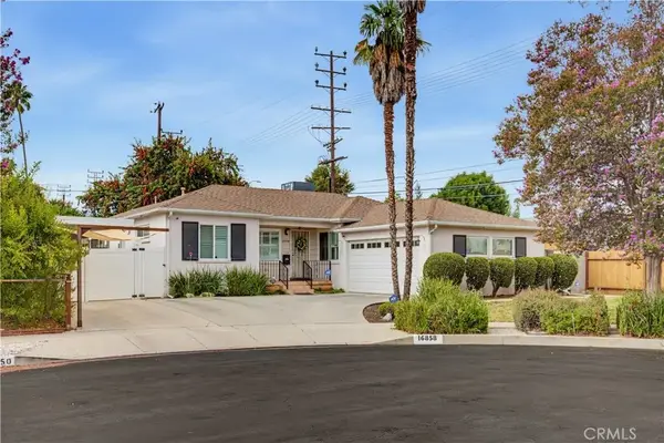 16858 Weddington Street, Encino, CA 91436