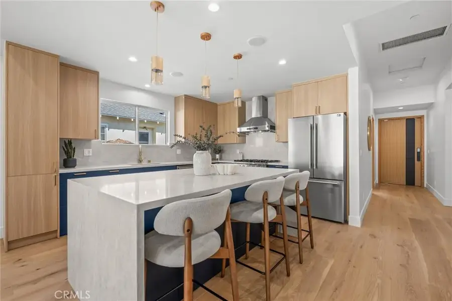 825 N Naomi, Burbank, CA 91505 - #3