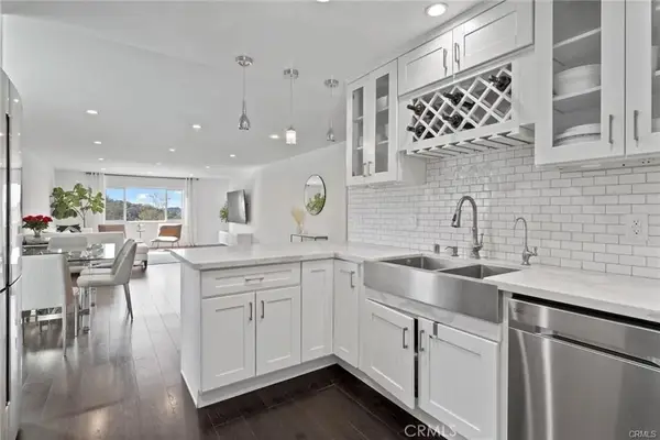 1935 Alpha Road #314, Glendale, CA 91208