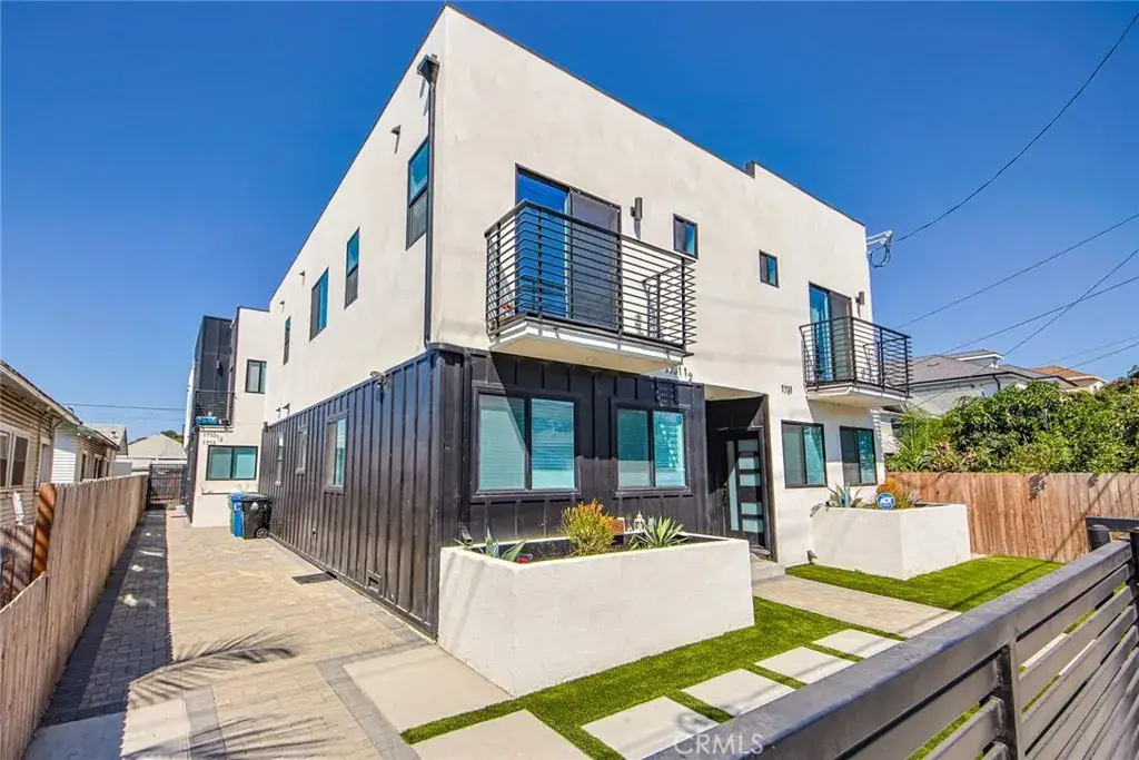 1731 S New Hampshire Avenue, Los Angeles, CA 90006 - #1