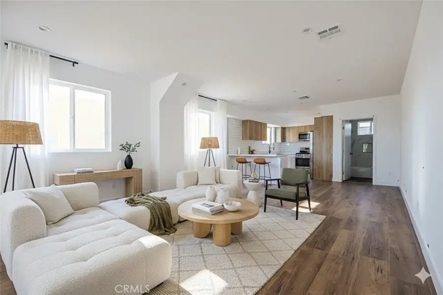 6421 Troost, North Hollywood, CA 91606 - #2