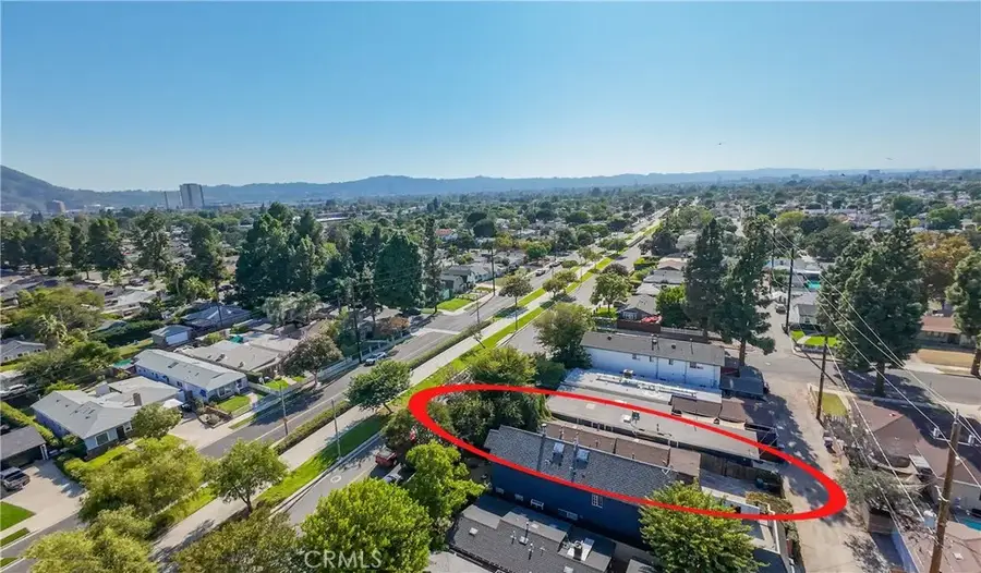 2913 W Chandler Boulevard, Burbank, CA 91505 - #2