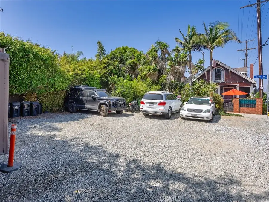 42 19th, Venice, CA 90291 - #2
