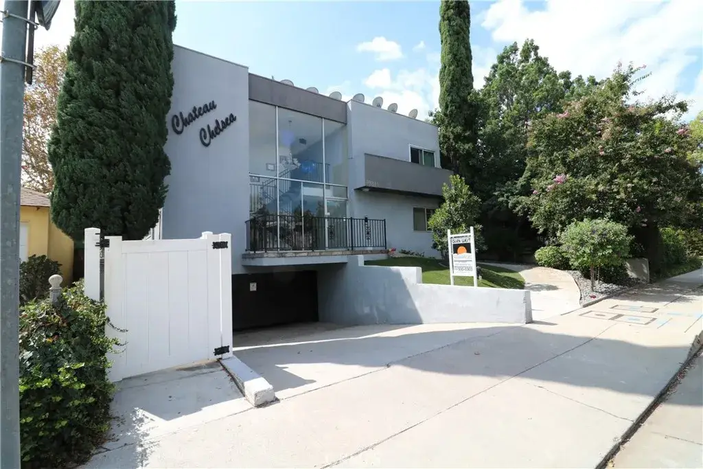 10816 Camarillo, North Hollywood, CA 91602 - #1