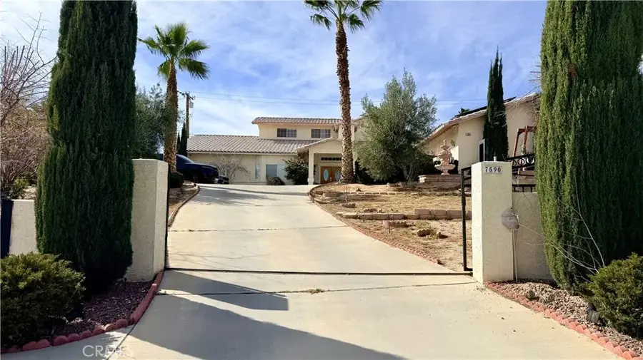 7590 Fairway, Yucca Valley, CA 92284 - #2