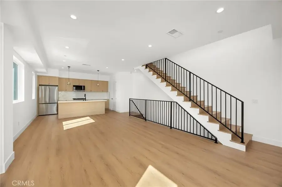 6239 Banner Avenue, Los Angeles, CA 90038 - #3