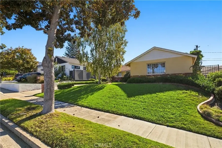 636 Andover, Burbank, CA 91504 - #3