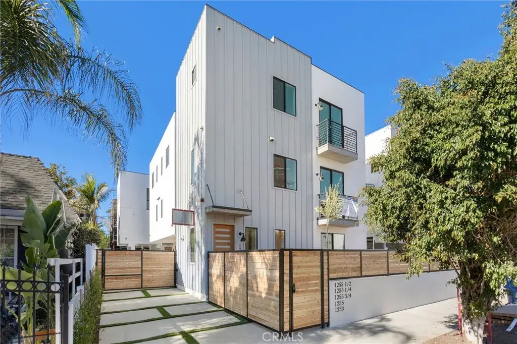 1255 N Gower Street, Los Angeles, CA 90038 - #1