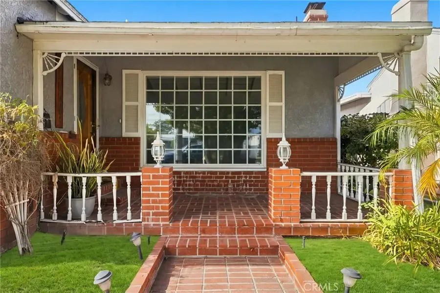 1717 N Pepper, Burbank, CA 91505 - #3