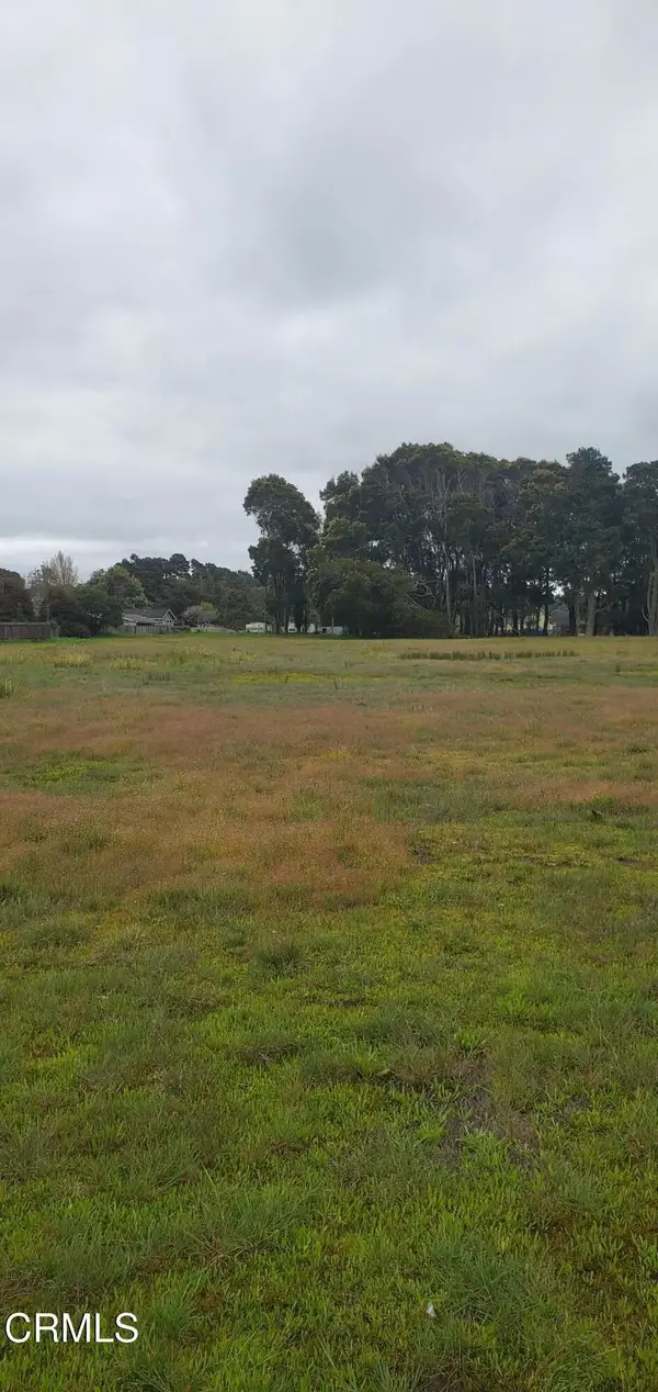 970 E Chestnut, Fort Bragg, CA 95437