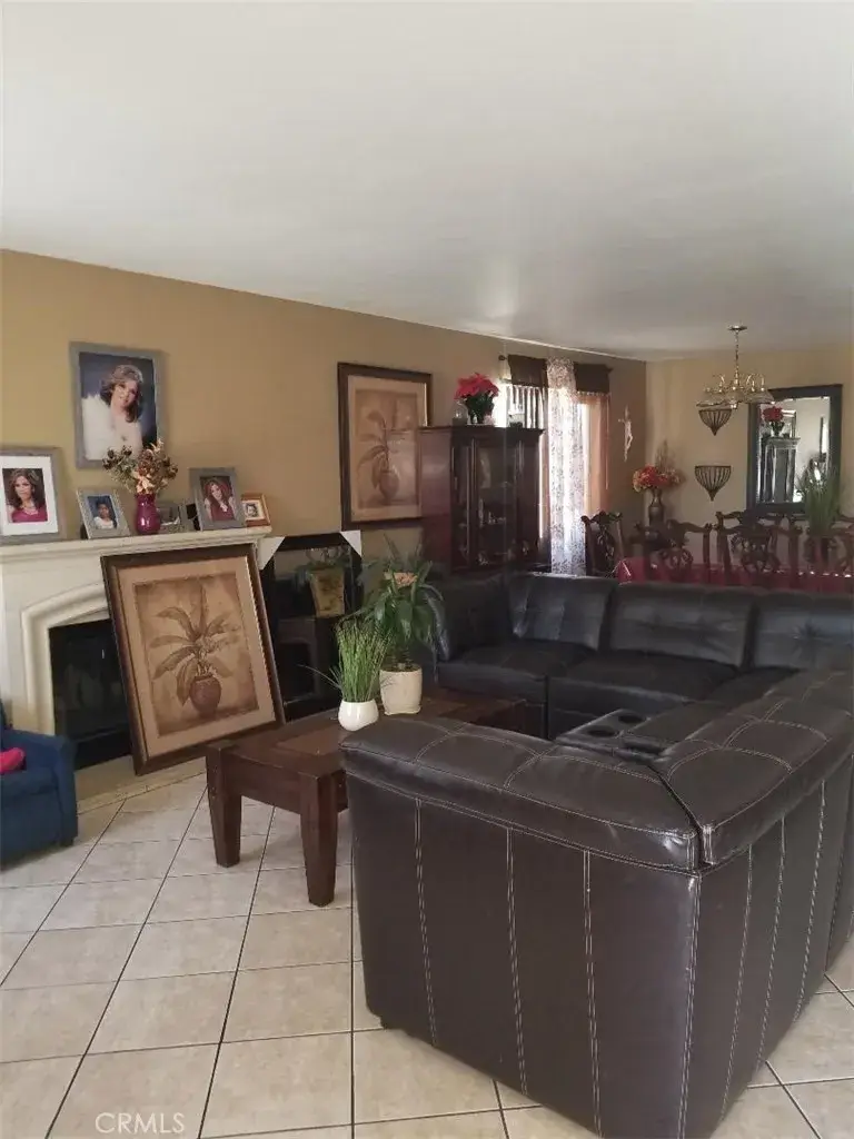 6342 Stobbs Way, Riverside, CA 92509 - Image #2