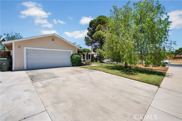 15166 Haddington Way, Victorville, CA 92394 - Image #3