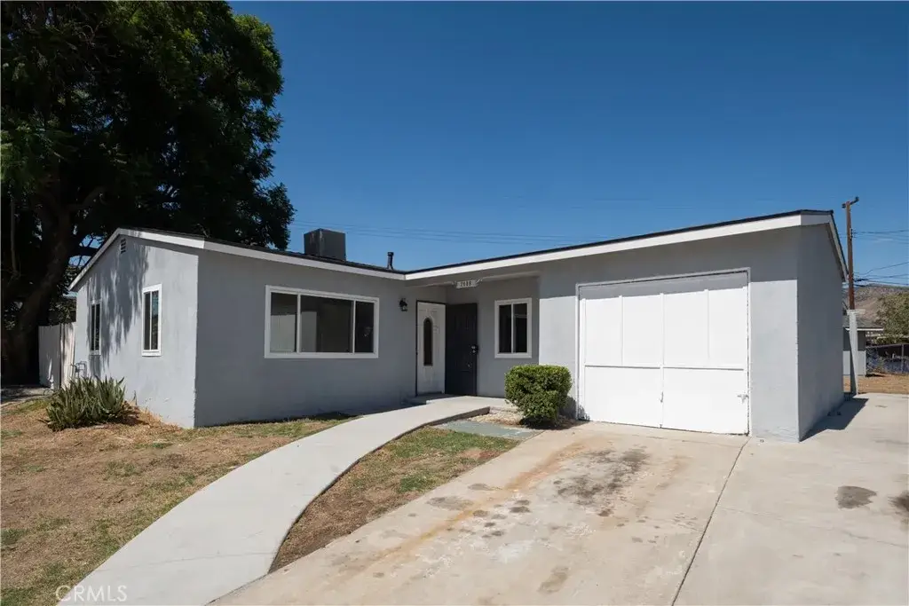2989 Garrilee Dr, San Bernardino, CA 92404 - Image #1