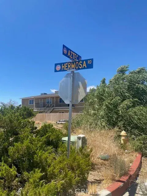 8 Aztec, Adelanto, CA 92301 - #3