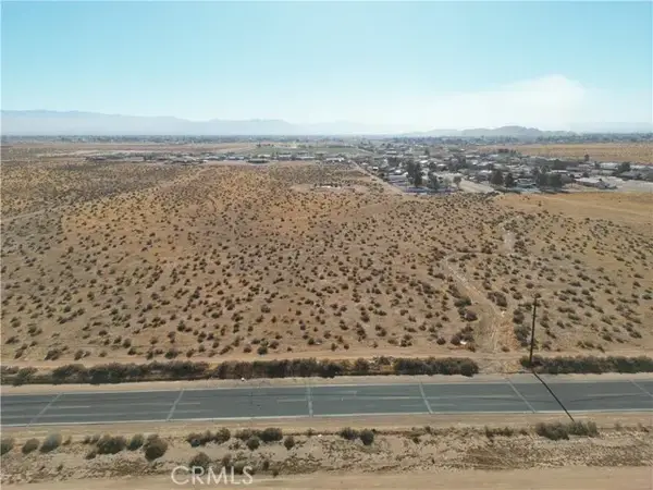 21025 Waalew, Apple Valley, CA 92307