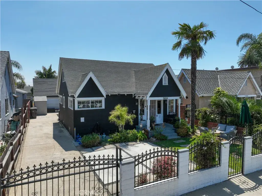 11894 Truro Avenue, Hawthorne, CA 90250 - Image #1