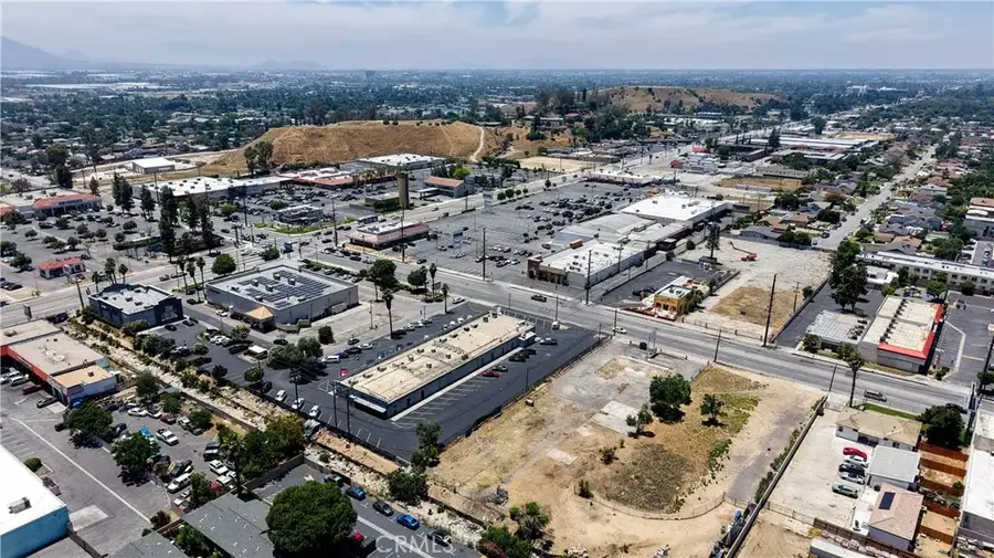 2345 Del Rosa Ave, San Bernardino, CA 92404 - Image #3