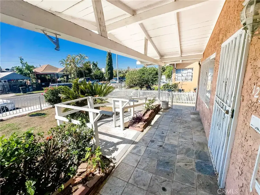 1233 W 38th St, Los Angeles, CA 90037 - Image #3