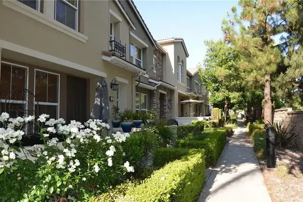 15723 Parkhouse Drive #40, Fontana, CA 92336