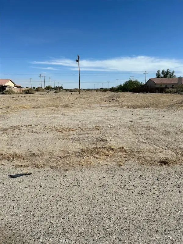 2045 Desert, Thermal, CA 92274