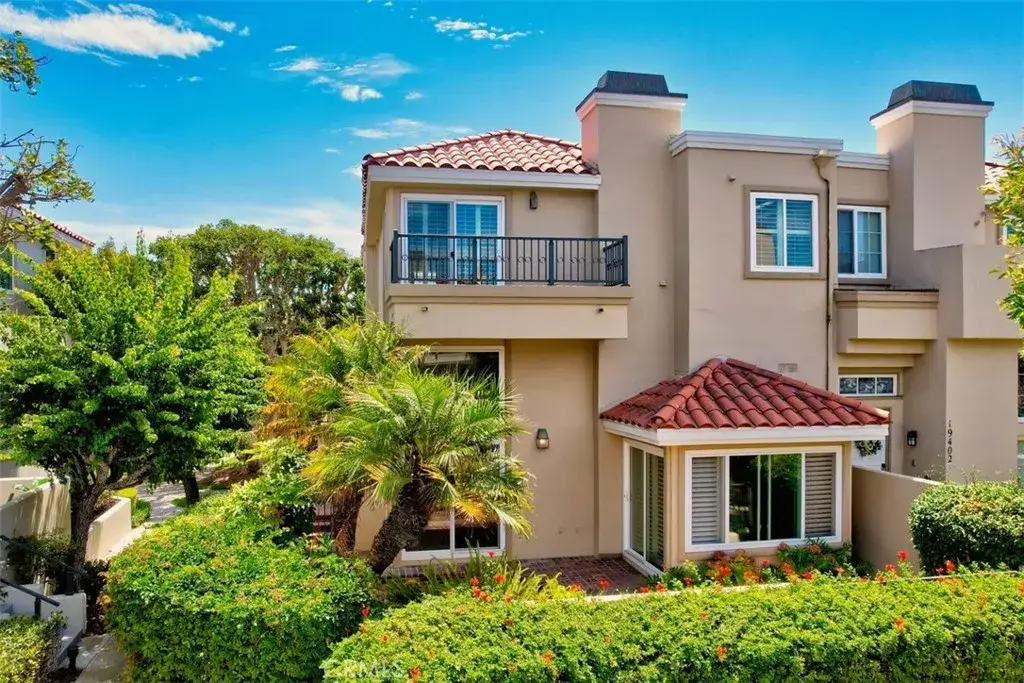 19406 Merion Circle, Huntington Beach, CA 92648 - #1