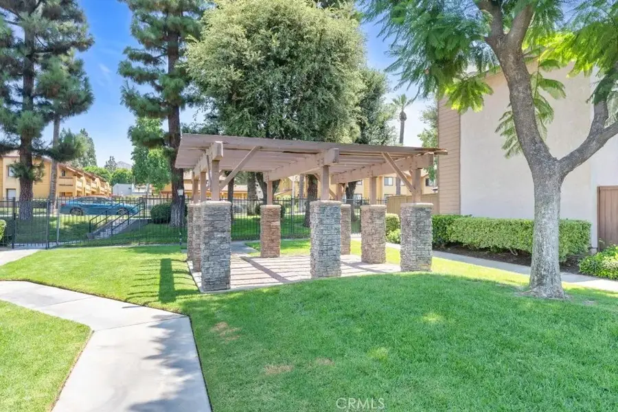 1313 Massachusetts Avenue #201, Riverside, CA 92507 - Image #2