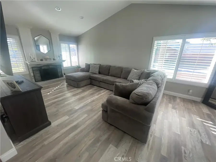 2424 S Lake Avenue, Ontario, CA 91761 - #3