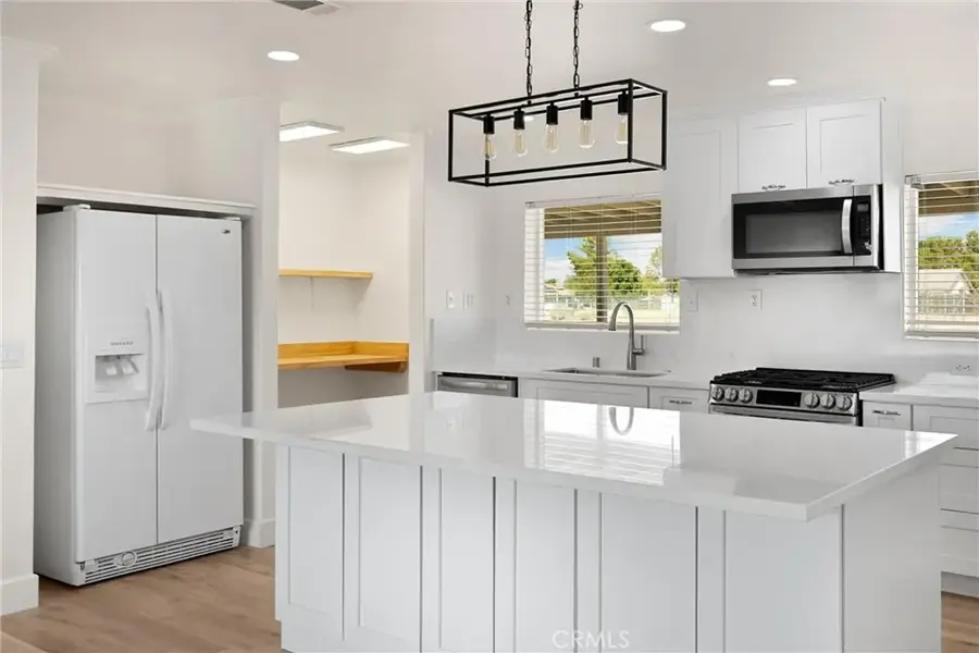 14265 Santee Road, Apple Valley, CA 92307 - Image #2