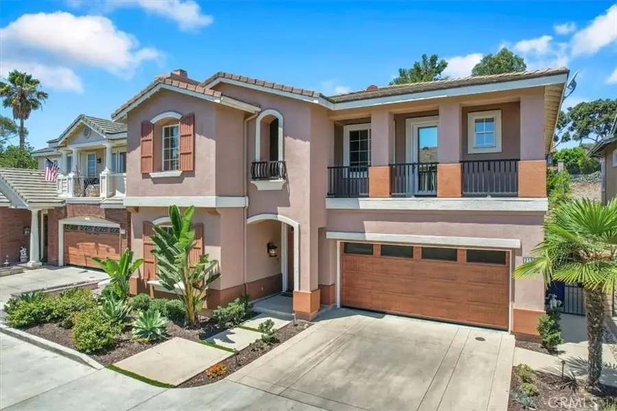 2125 Ridgeview Terrace Drive, Long Beach, CA 90755 - Image #2