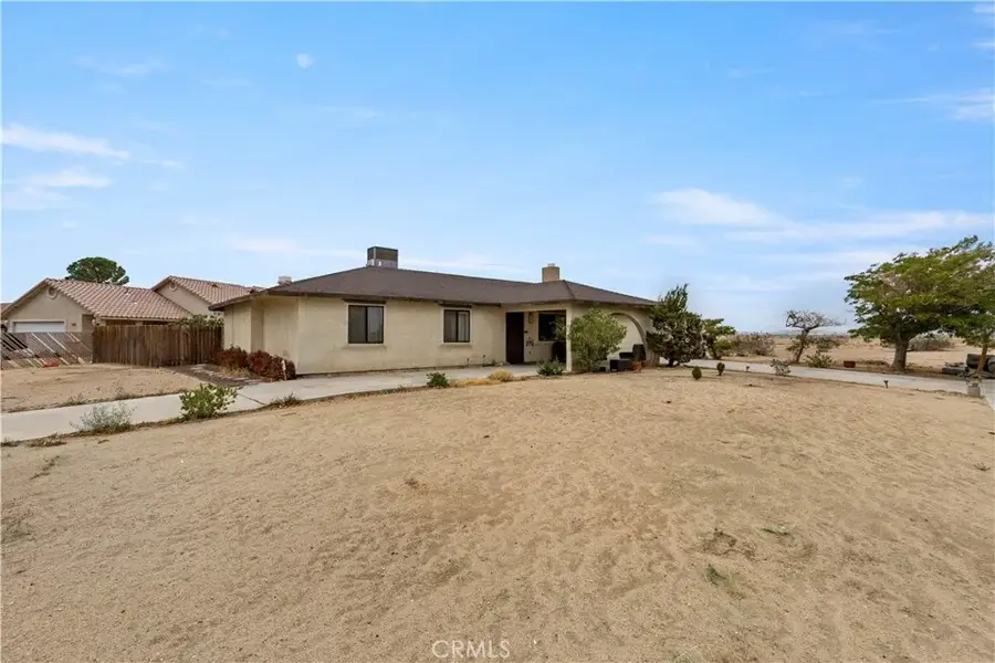 16226 Brookfield Drive, Victorville, CA 92394 - Image #3