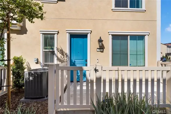 1079 W Clover Avenue, Rialto, CA 92376