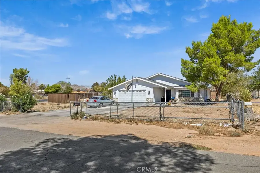 21928 Isatis Avenue, Apple Valley, CA 92307 - Image #2