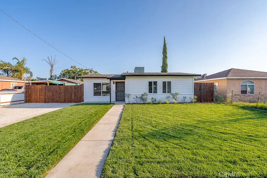 15413 Pine Avenue, Fontana, CA 92335 - Image #1