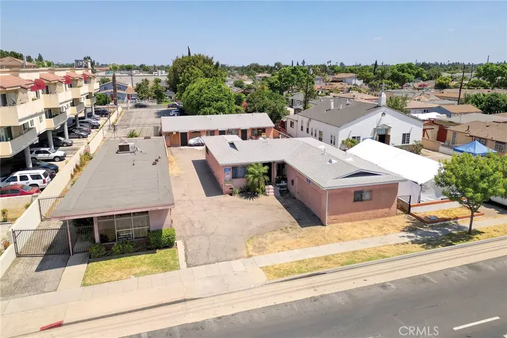 10016 California, South Gate, CA 90280 - Image #1