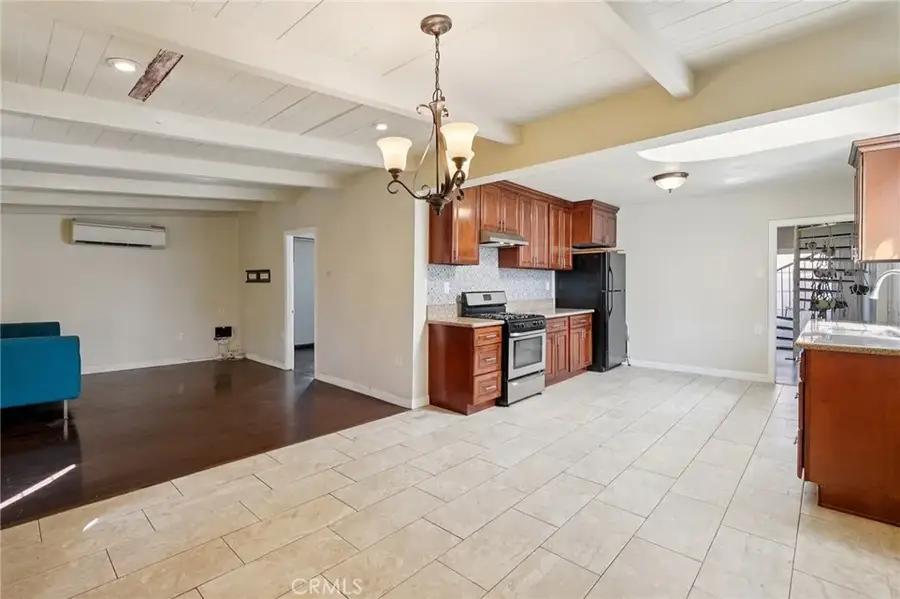 1211 E Leigh Court, Long Beach, CA 90806 - Image #3
